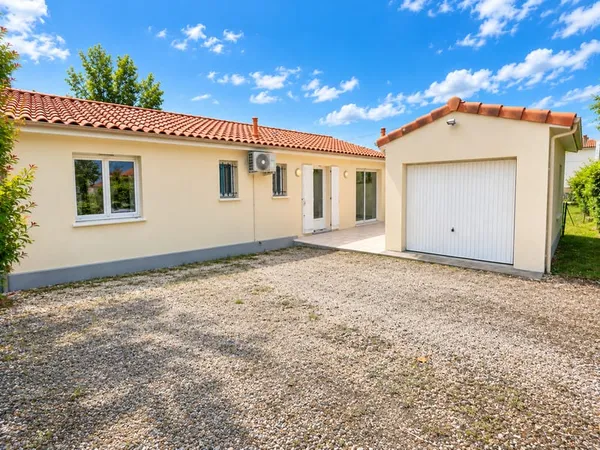 BERGERAC Maison de plain-pied avec jardin, garage, quartie