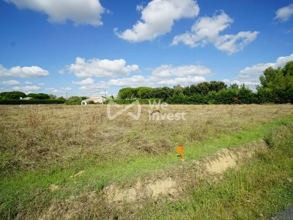 Terrain 922 m²