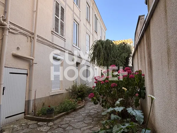 Appartement MEUBLE Orleans HYPER CENTRE - 2 pièces 33.50 m2 - CAVE