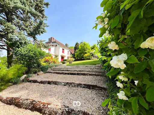 Propriété 8 pièces 275 m²