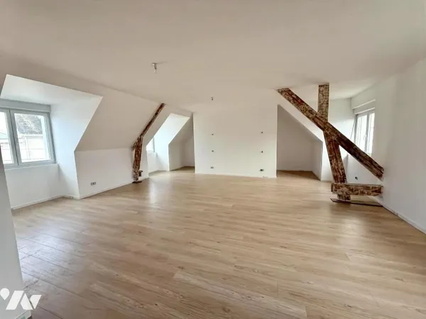 Maison 7 pièces 214 m²