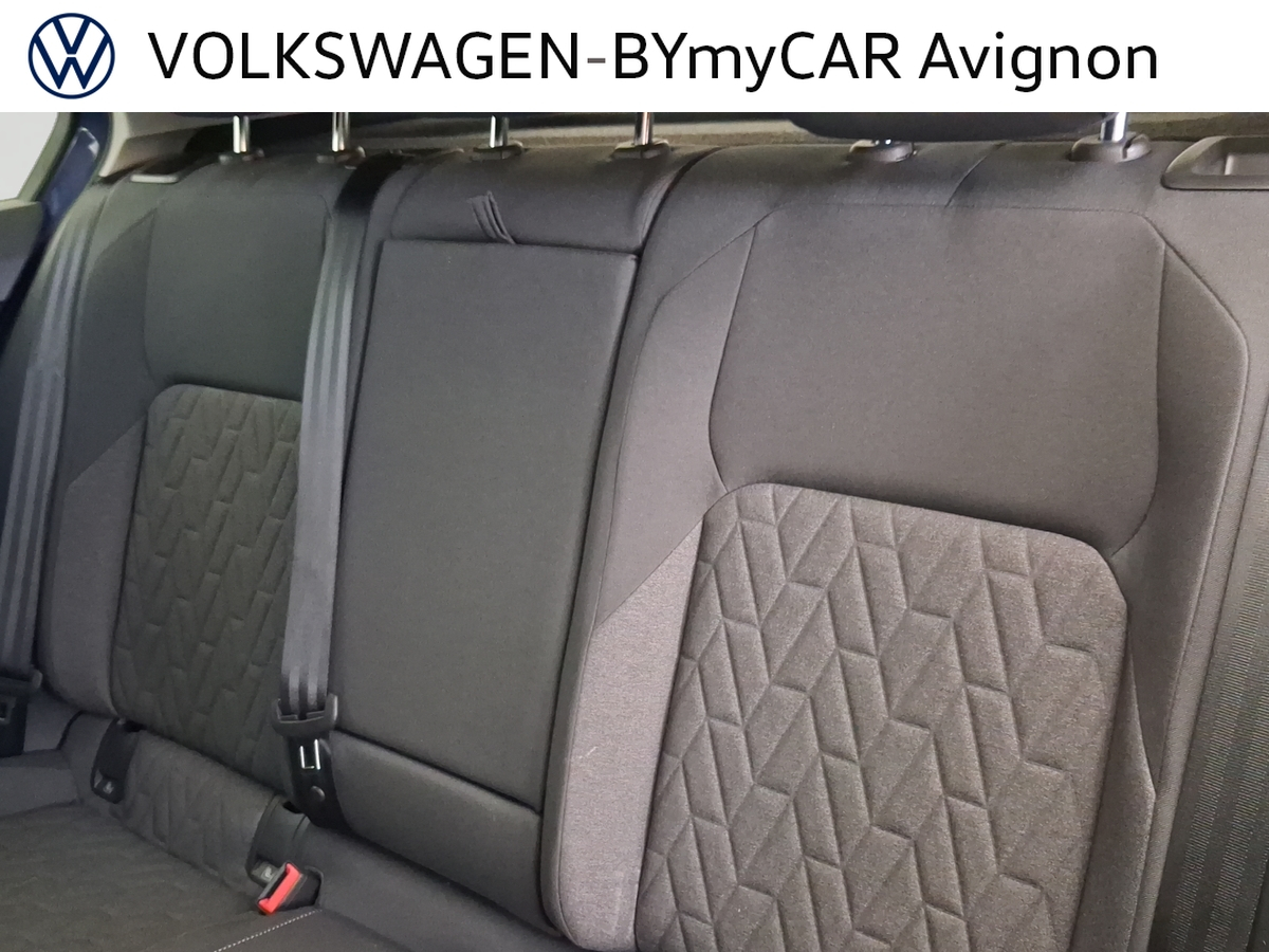 Volkswagen Golf 1.5 eTSI EVO2 116 DSG7 — photo 24