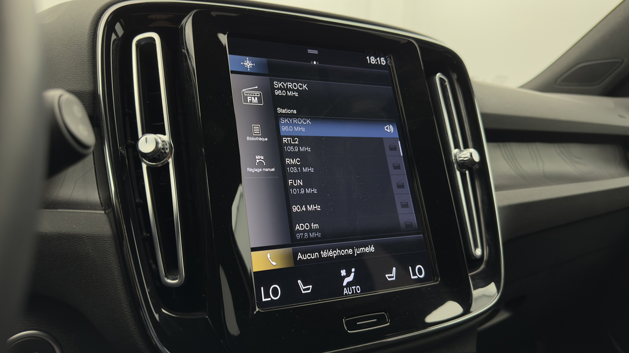 Volvo XC40 T5 Recharge 180+82 ch DCT7 — photo 31