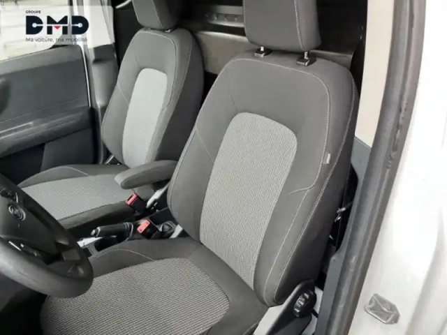 Ford Transit Courier 1.5 ecoblue 100ch trend — photo 9