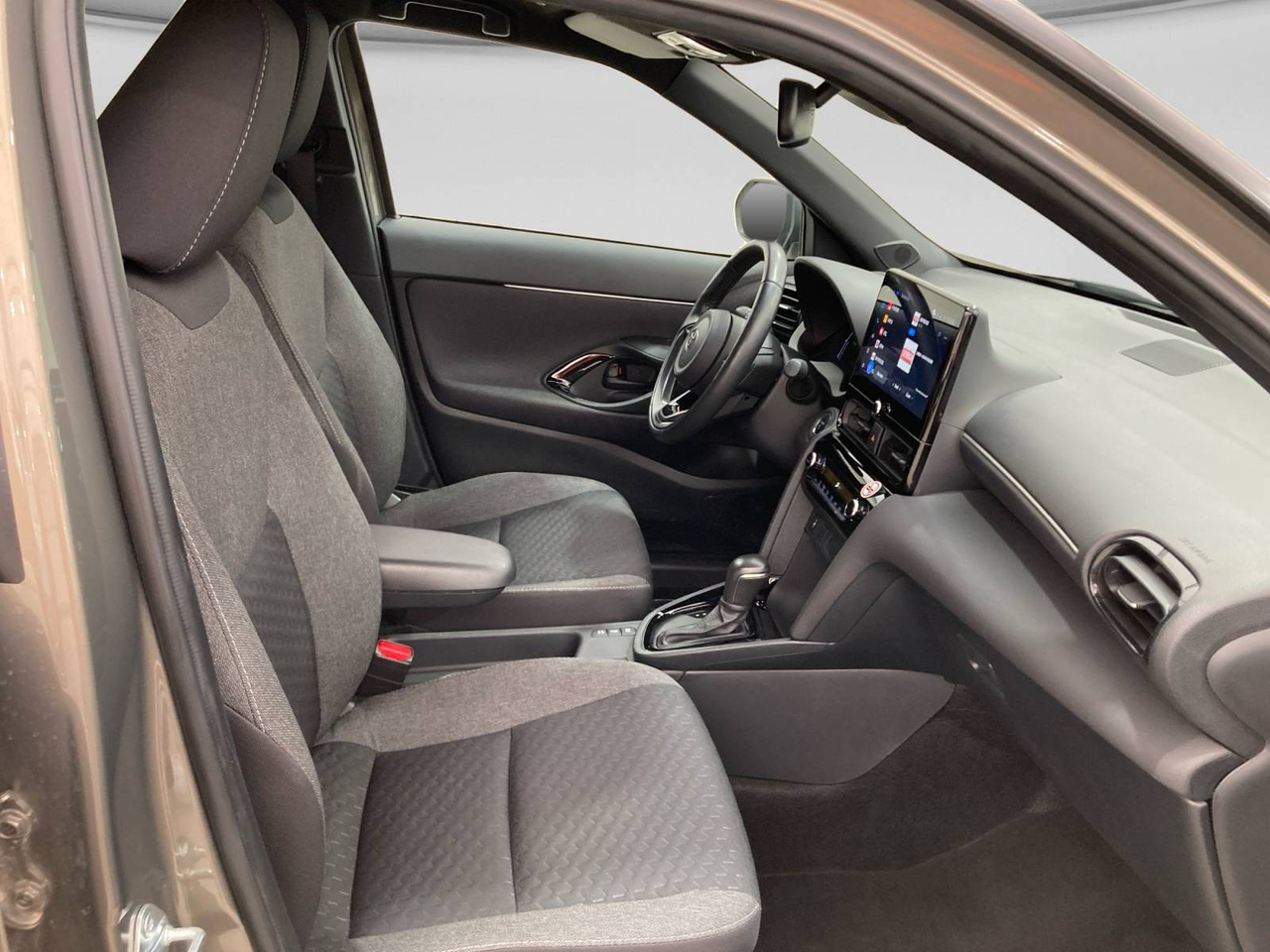 Toyota Yaris Cross — photo 15