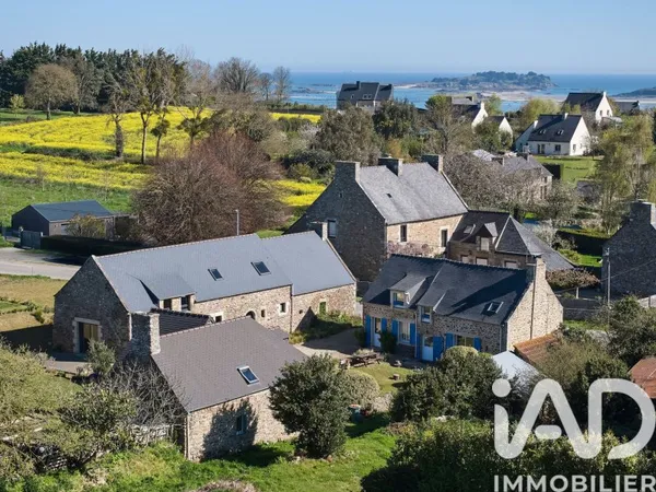 Maison 9 pièces 277 m²