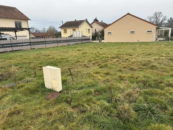 terrain constructible de 645 M2