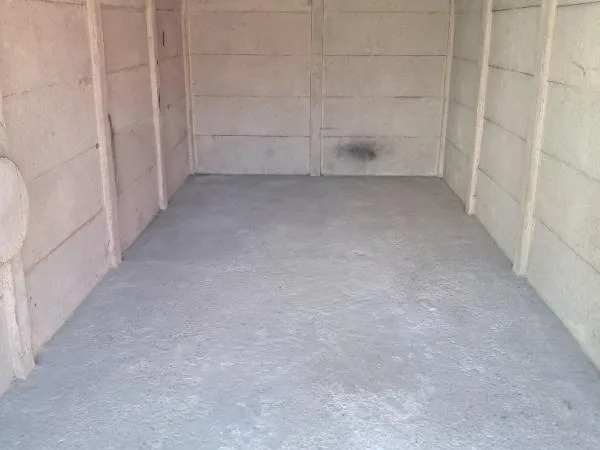A LOUE UN BOX