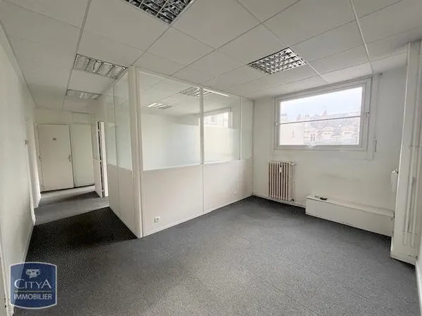 Bureaux 96 m²