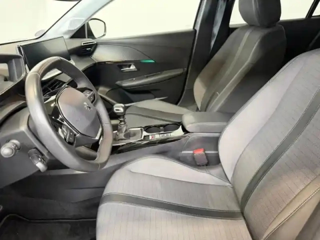 Peugeot 208 1.2 100 allure carplay gps — photo 9
