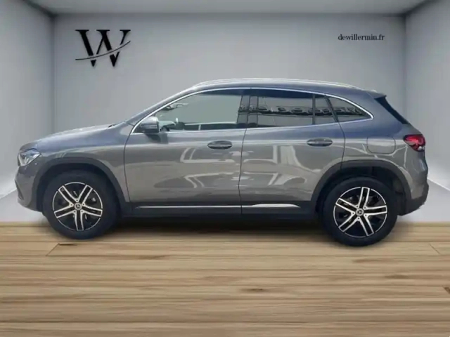 Mercedes Gla 200 d progressive line — photo 32