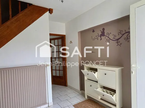 Maison individuelle sur sous-sol avec 3 chambres et jardin