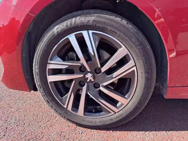 Peugeot 208 puretech 100 s&amp;s bvm6 — photo 13