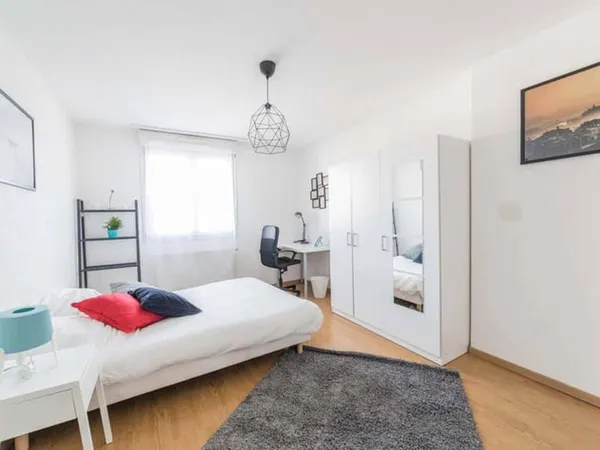Studio 1 pièce 15 m²