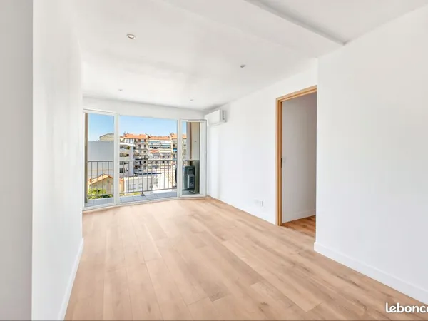 Appartement 3 pièces 51 m2 - Saint Lambert / Saint Victor