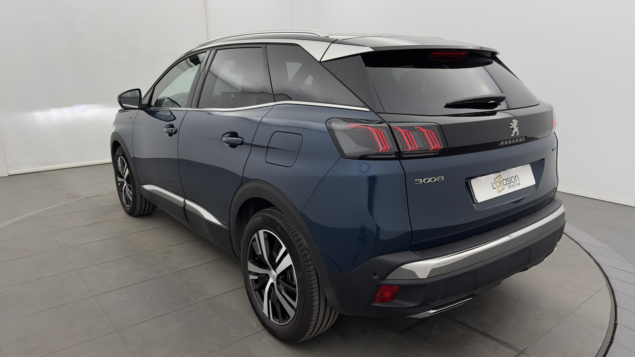 Peugeot 3008 Hybrid 225 e-EAT8 — photo 3
