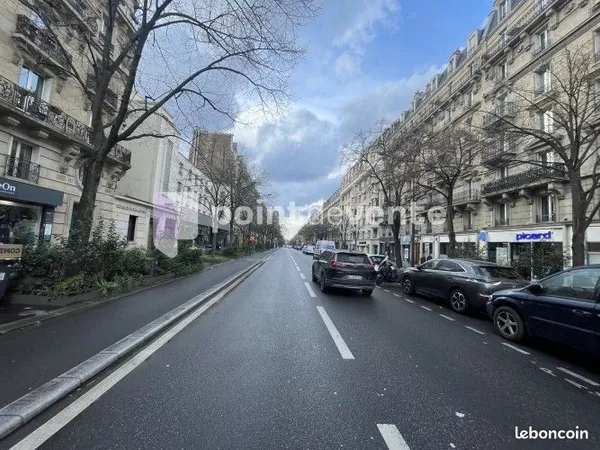 Commerce beauté/coiffure 35 m²