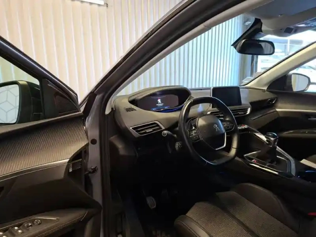 Peugeot 3008 puretech 130ch s&amp;s bvm6 — photo 7