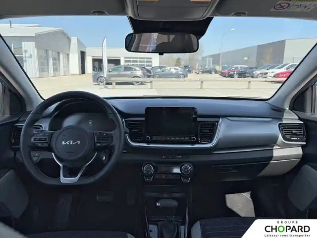 Kia Stonic 1.0 t-gdi 100 ch dct7 — photo 12