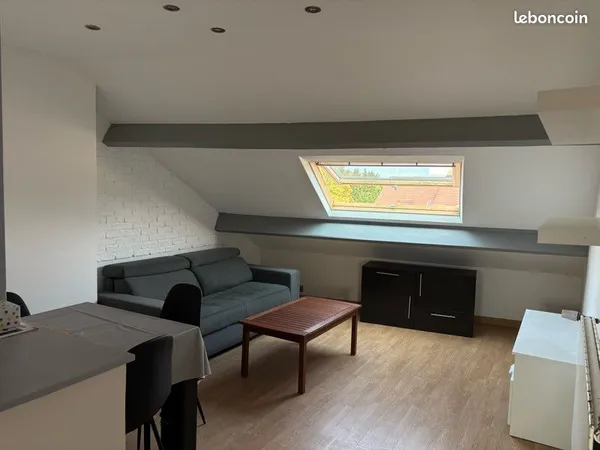 Appartement meublé 3 pièces - Dernier étage - Centre de Linas
