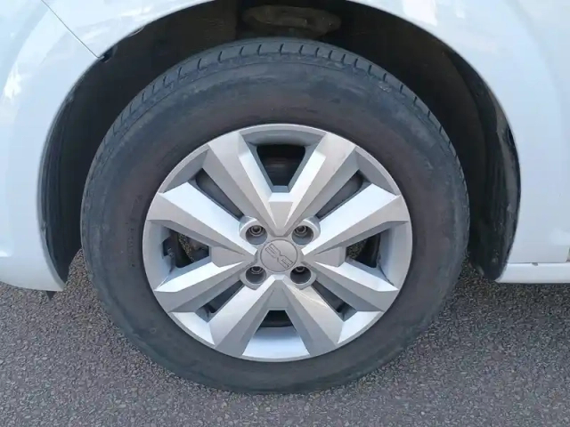 Dacia Sandero eco-g 100 — photo 18