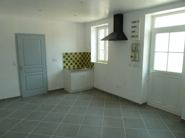 Photo 3