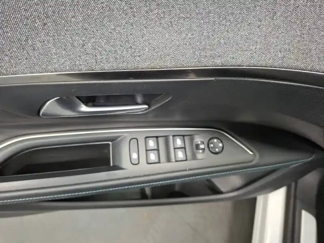 Peugeot 5008 bluehdi 130ch s&amp;s eat8 — photo 29
