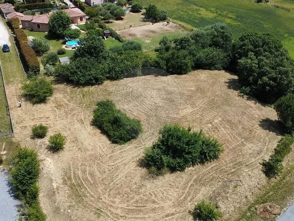 Terrain à vendre
