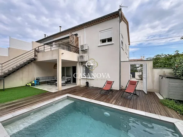 Maison 9 pièces 145 m²