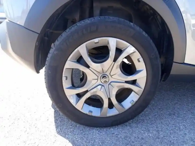 Citroën C3 1.2 turbo 100ch max — photo 8