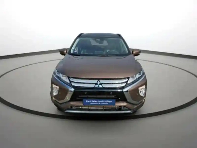 Mitsubishi Eclipse cross 1.5 mivec 163ch instyle 2wd cvt — photo 2