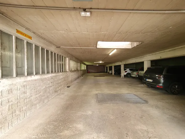 Parking / box Mulhouse