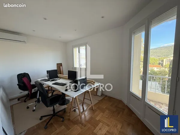 Bureau 38 m²