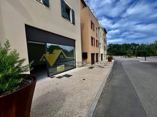 Local professionnel 47 m²
