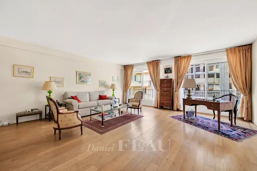 Appartement 5 pièces 158 m²