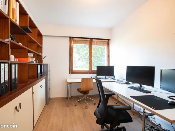Bureau indépendant à louer - 8 m² - Bourg-en-Bresse
