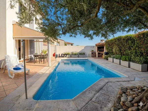 Villa 5 pièces 130 m²