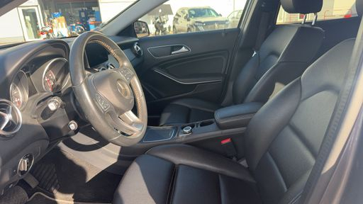 Mercedes Classe GLA 180 CDi 109 7G-DCT - Sensation – 2018 – 85614 km – Diesel – Boîte Automatique — photo 7