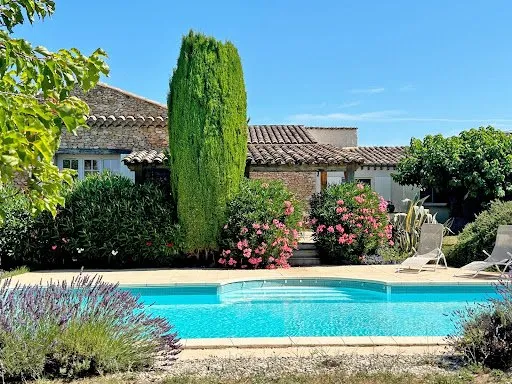Propriété 241 m²