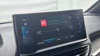 Peugeot 3008 HYBRID 225ch GT e-EAT8 — photo 13