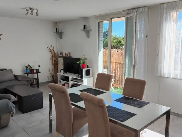 Loue appartement T4 meublé 79 m² avec garage, balcon & cave - Annonay (Bel Air)