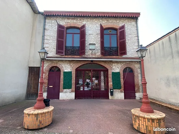 Immeuble 300 m²