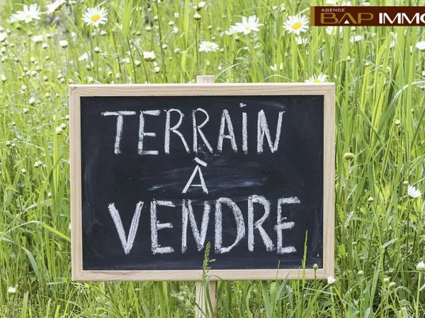 Terrain 1100 m²