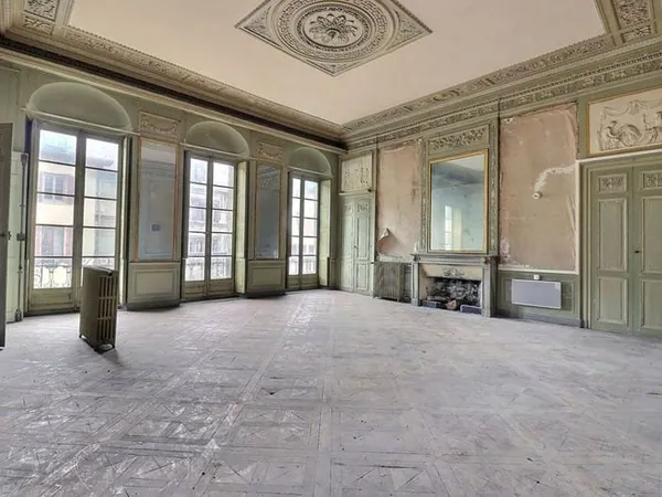 Appartement 5 pièces 305 m²
