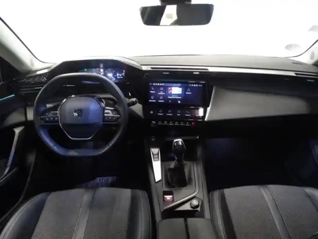 Peugeot 308 1.2 puretech 130ch s&amp;s allure pack — photo 5