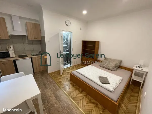 Studio 1 pièce 19 m²