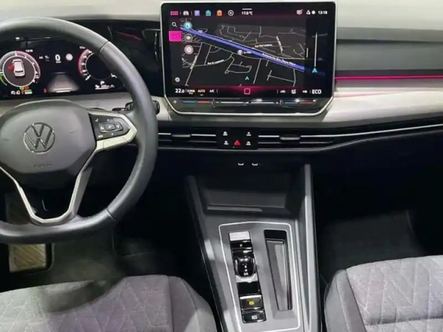 Volkswagen Golf 1.5 ehybrid 204 dsg6 vw edition — photo 10