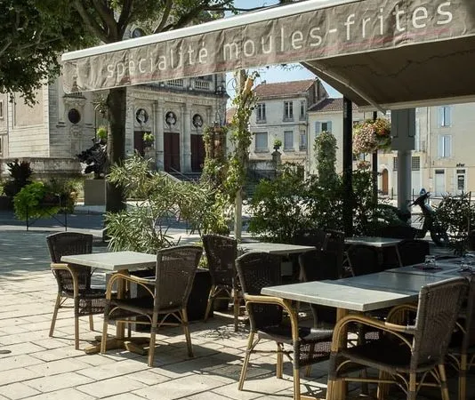 à vendre - fonds de commerce restaurant à orange (84)