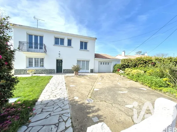 Maison 8 pièces 146 m²