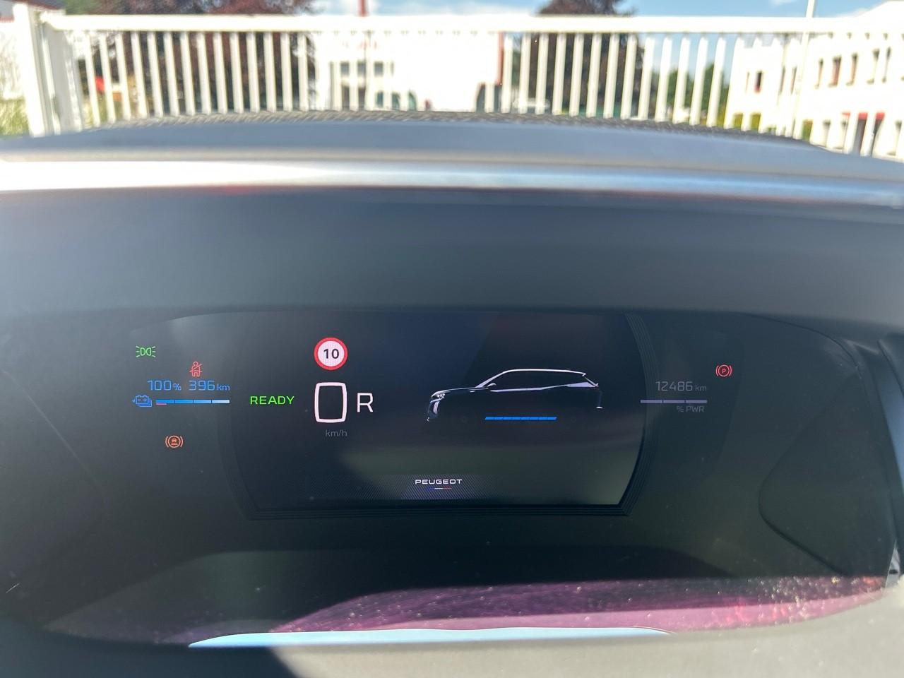 Peugeot 2008 e-2008 156ch 54 kwh gt — photo 15